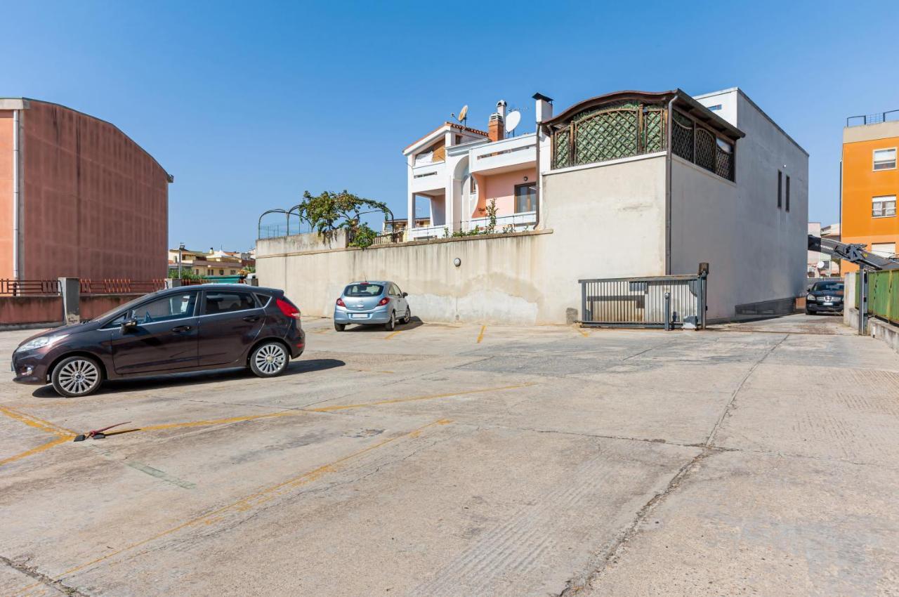 Quartu Sant'Elena Roomy Flat With Private Parking! Exterior photo
